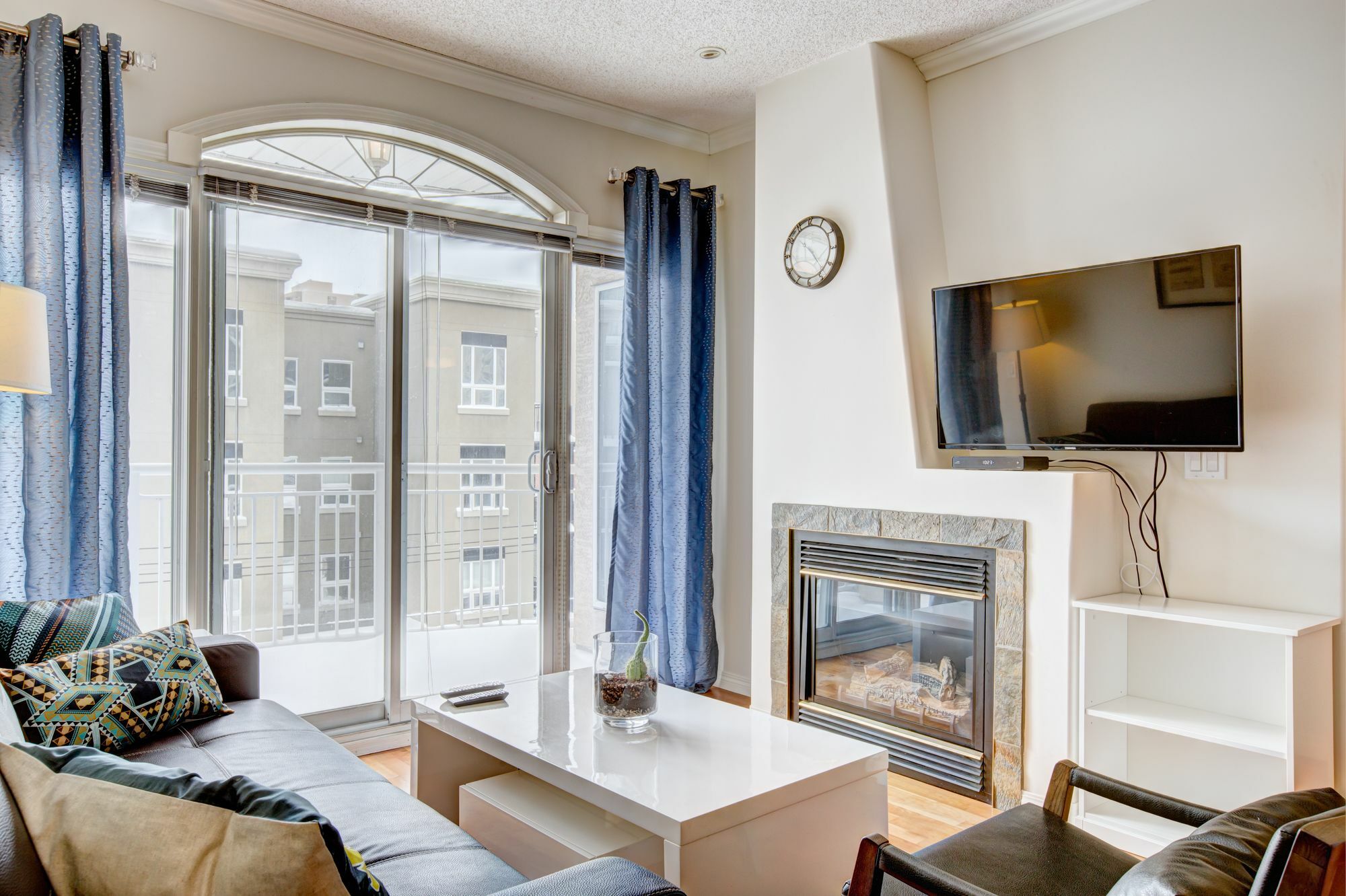 Suite Digs - Genesis Calgary Ngoại thất bức ảnh
