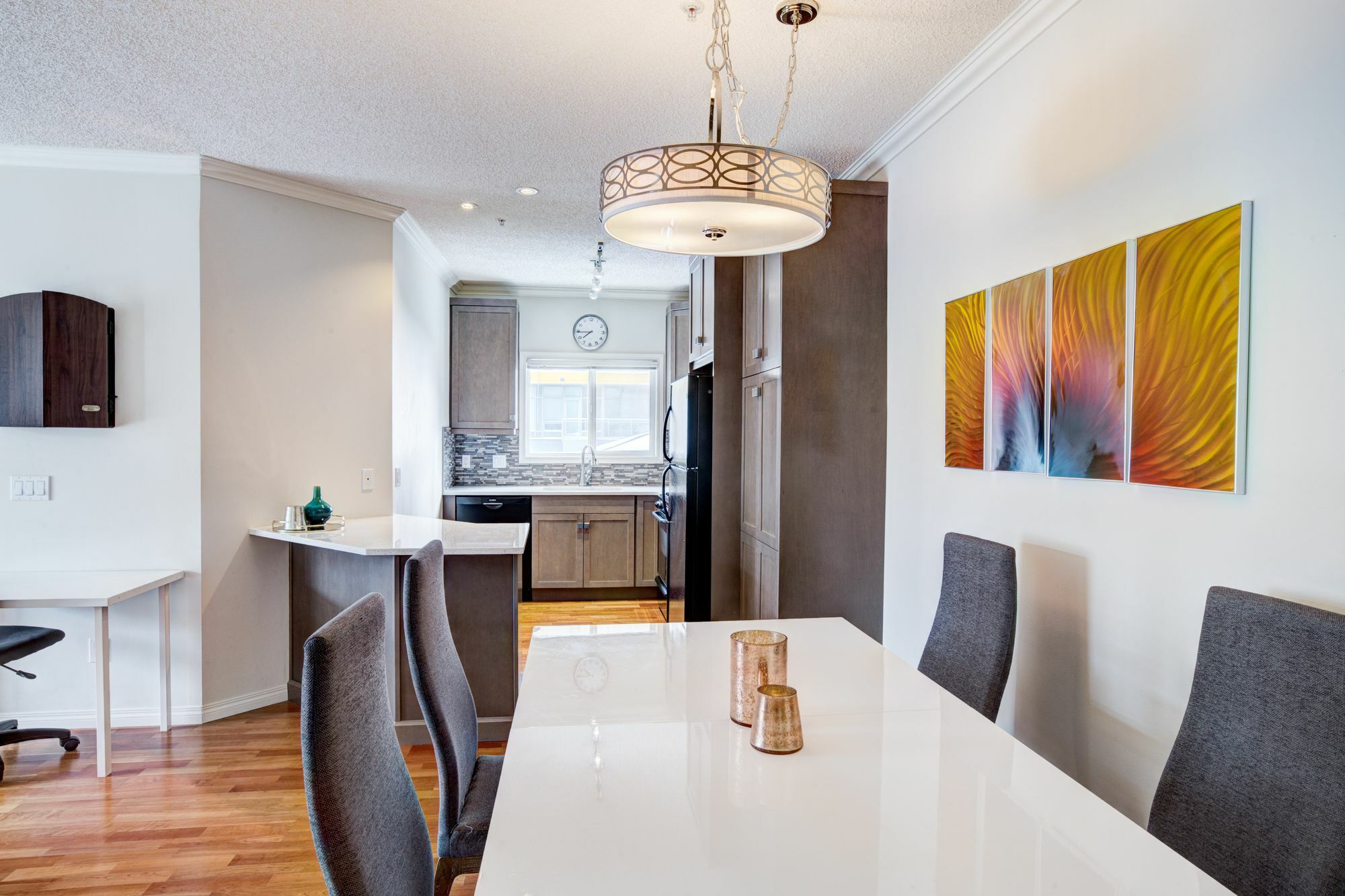 Suite Digs - Genesis Calgary Ngoại thất bức ảnh
